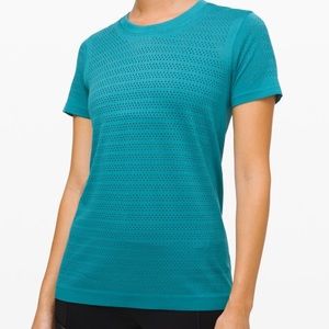 Lululemon breeze by shirt PERFECT